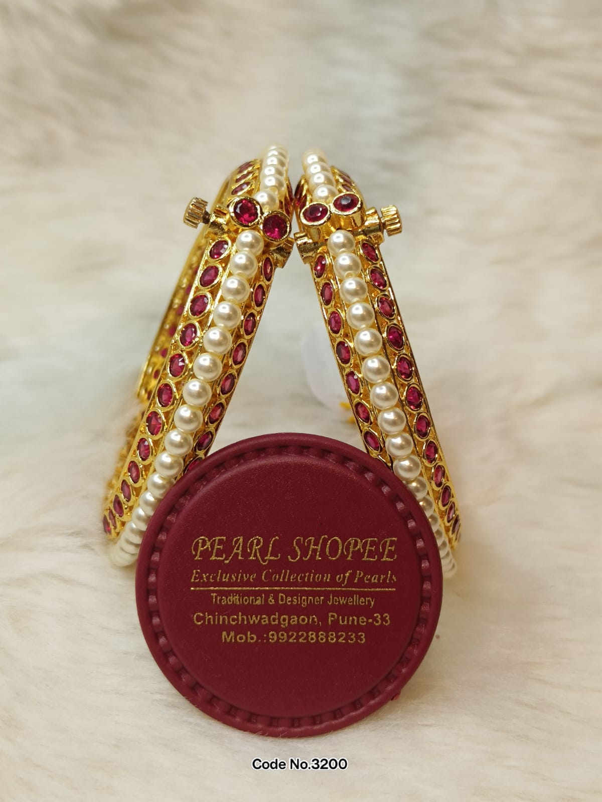 Traditional Moti Bangles